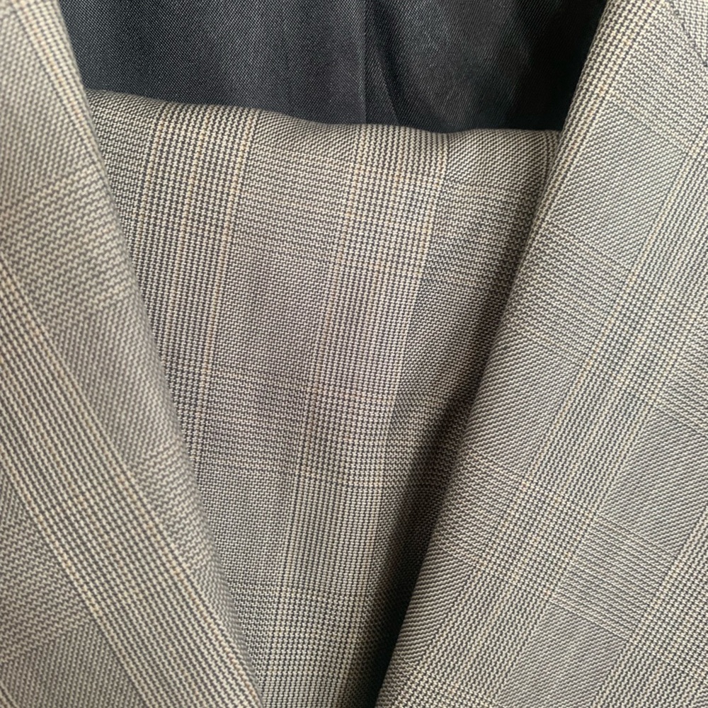 Evan Piccone Gray Suit - image 3